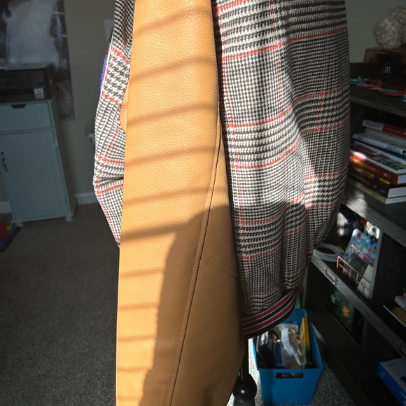 Decorated leather sleeves Bomber jacket multi color - Picture 6 of 9